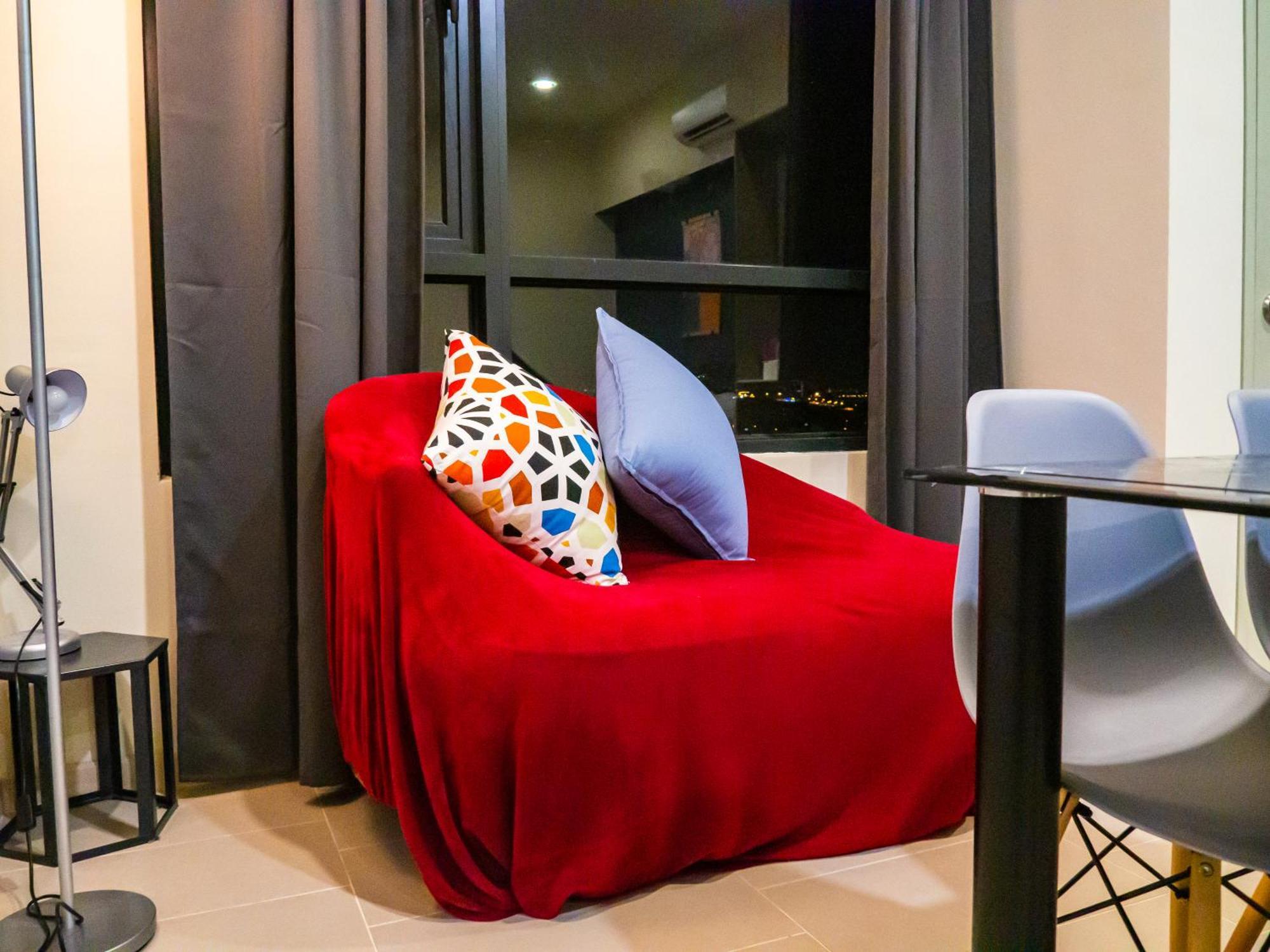 Apartment Tamarind Or D'pulze Or Domain Neocyber, Click Selection For Location And Pics *