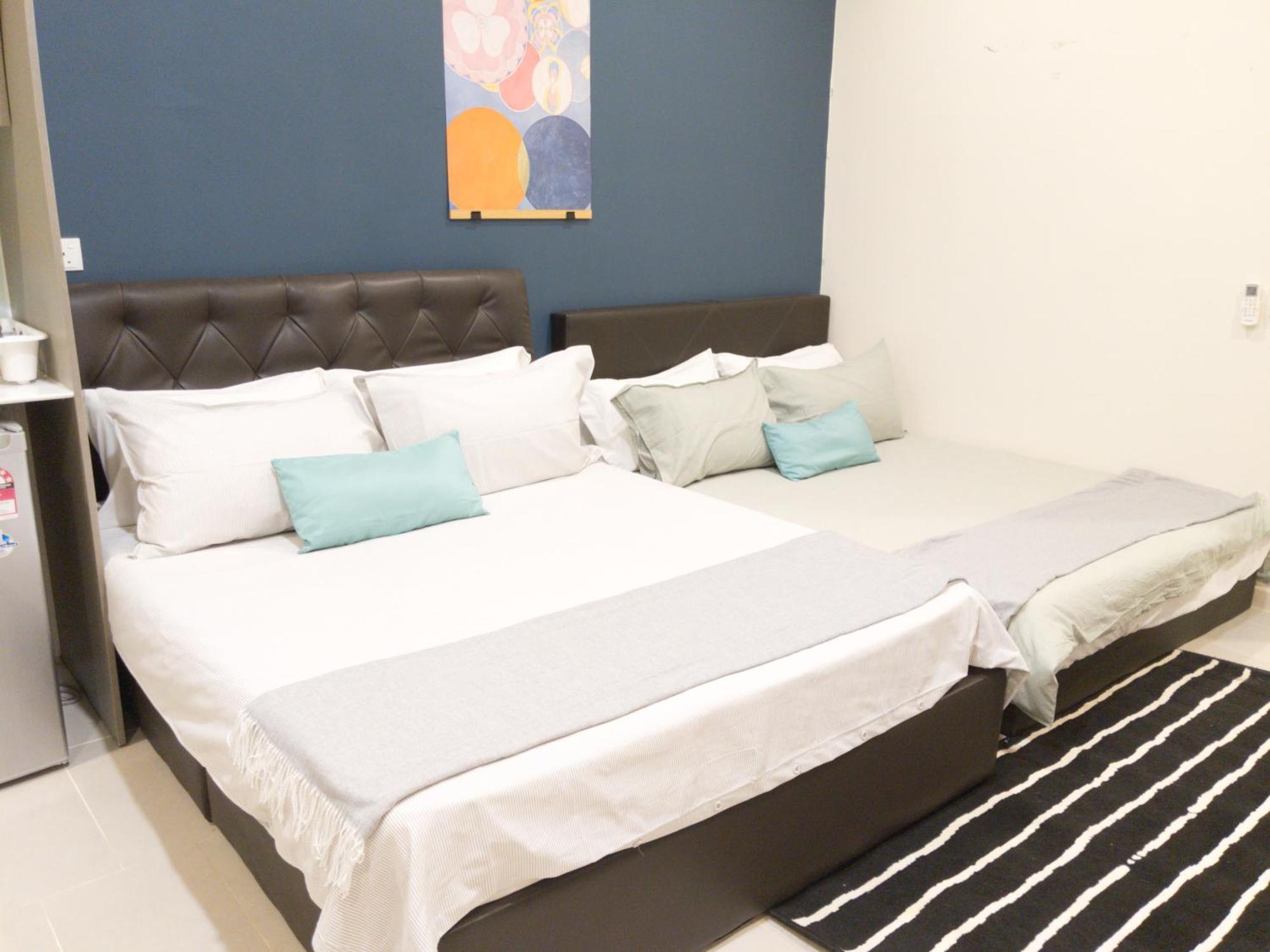 Apartment Tamarind Or D'pulze Or Domain Neocyber, Click Selection For Location And Pics