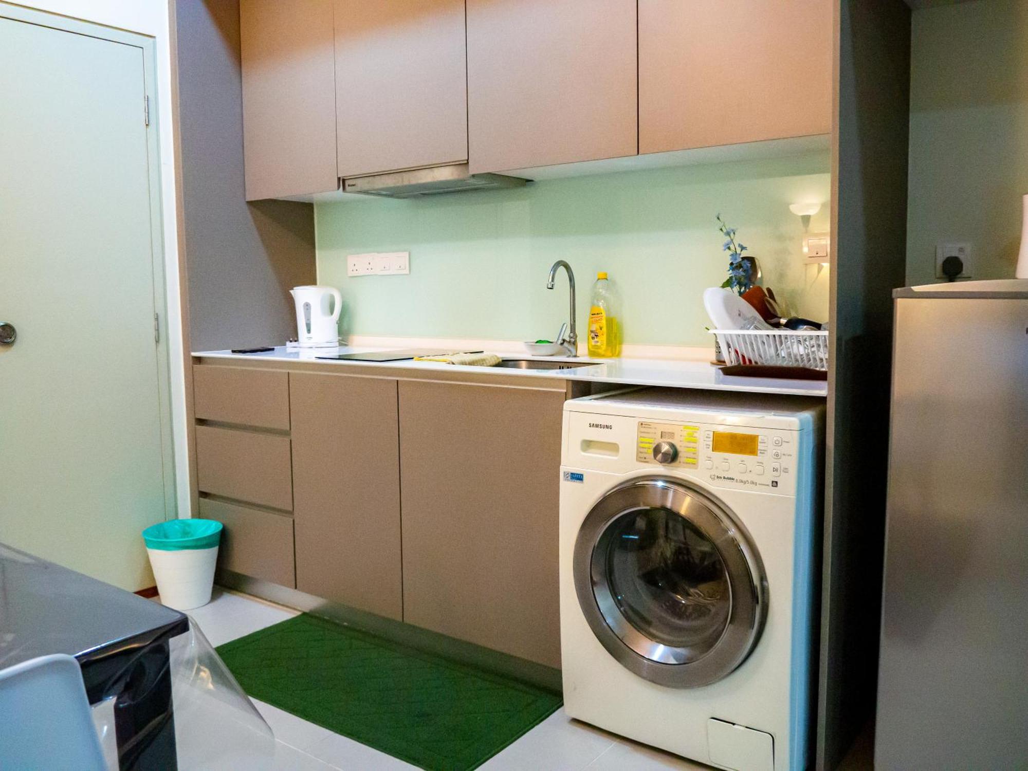 Tamarind Or D'pulze Or Domain Neocyber, Click Selection For Location And Pics Apartment