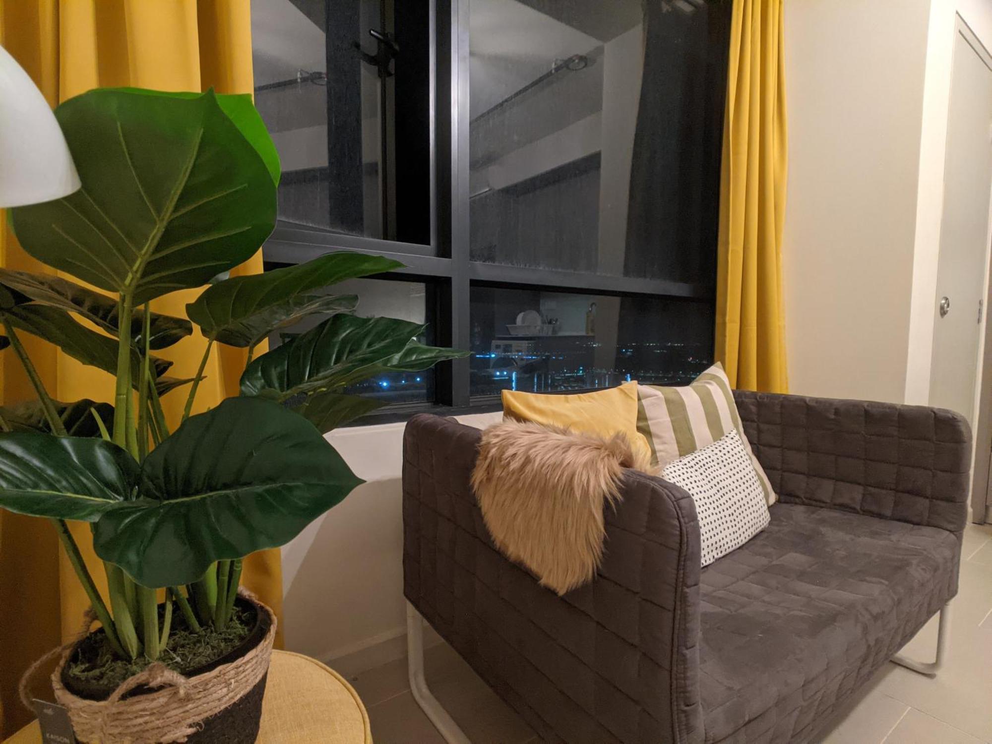 Apartment Tamarind Or D'pulze Or Domain Neocyber, Click Selection For Location And Pics *